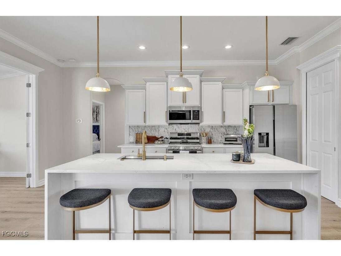 3451 Shady Bend Fort Myers FL 33905 2026003638 image11