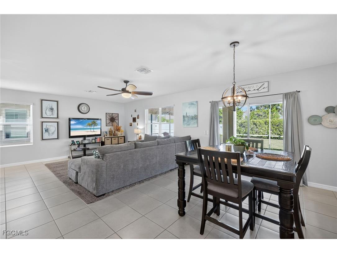 3453 Cancun Court Cape Coral FL 33909 2025020491 image10