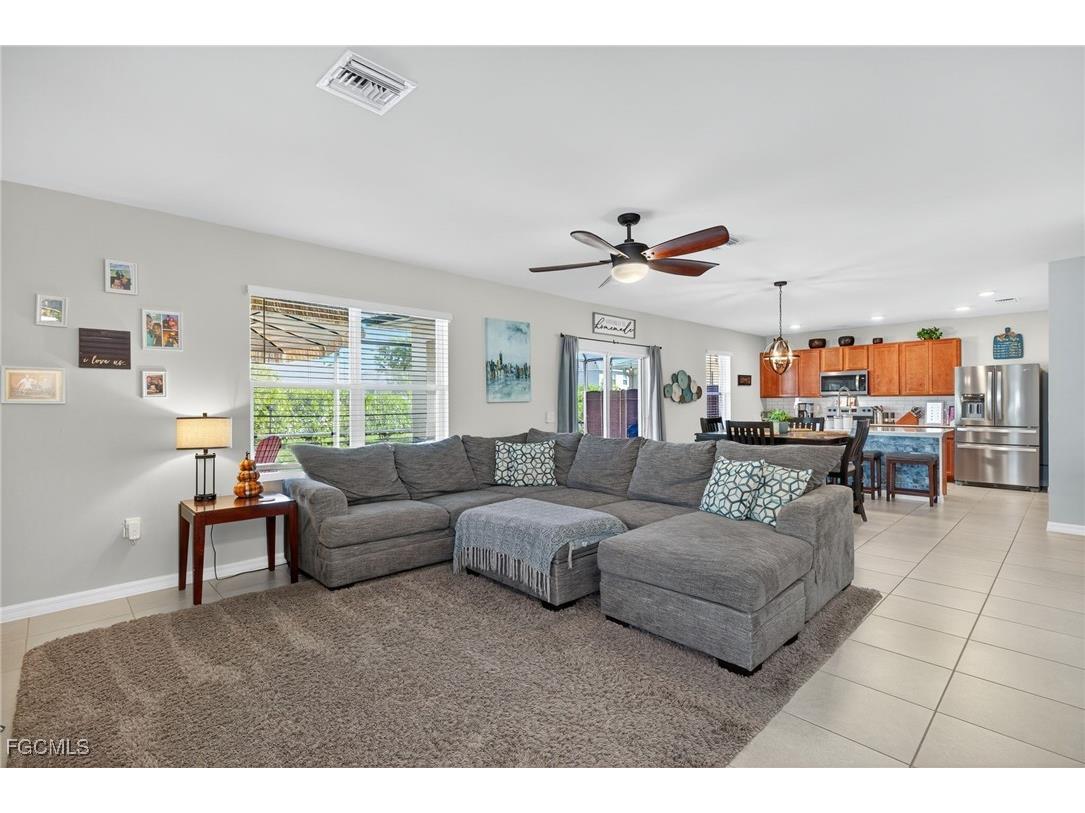 3453 Cancun Court Cape Coral FL 33909 2025020491 image12