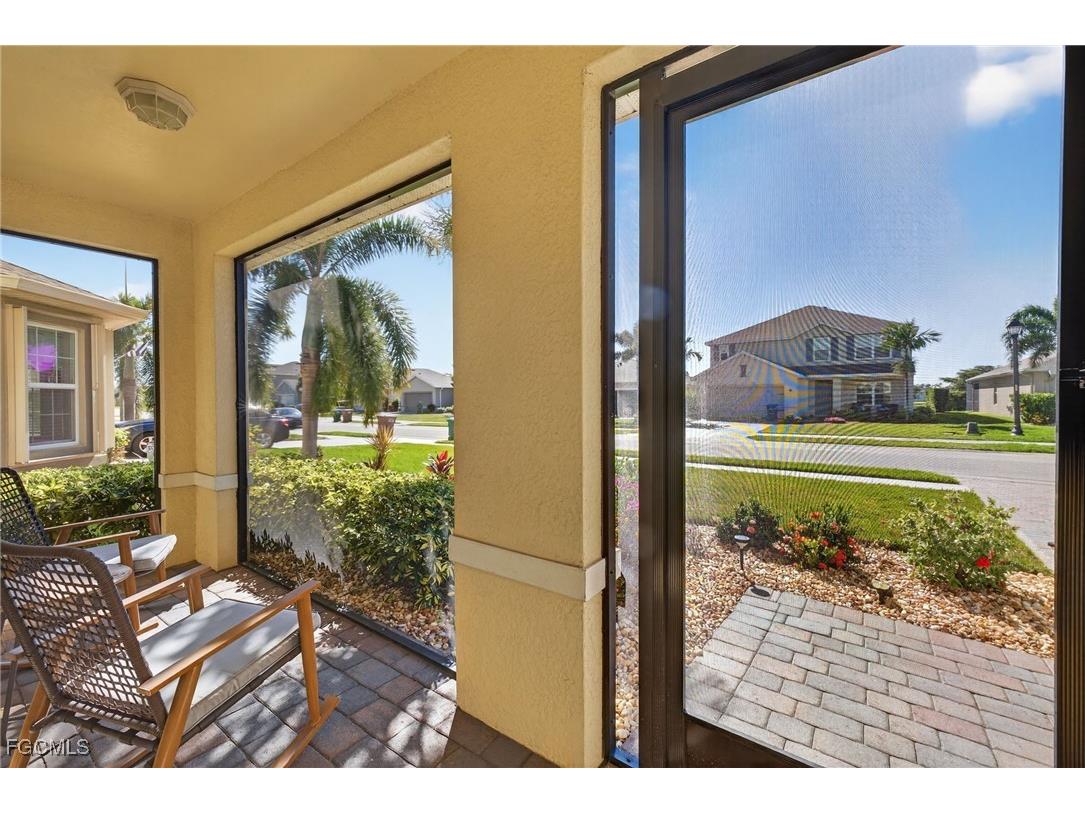 3453 Cancun Court Cape Coral FL 33909 2025020491 image2