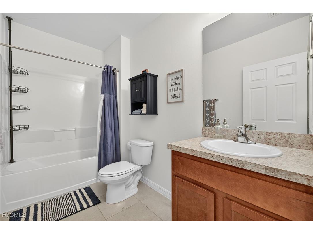 3453 Cancun Court Cape Coral FL 33909 2025020491 image22