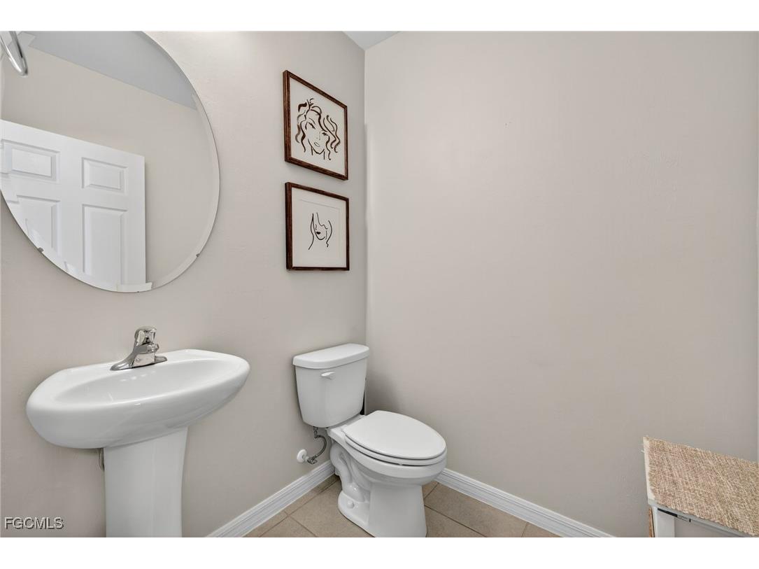 3453 Cancun Court Cape Coral FL 33909 2025020491 image25