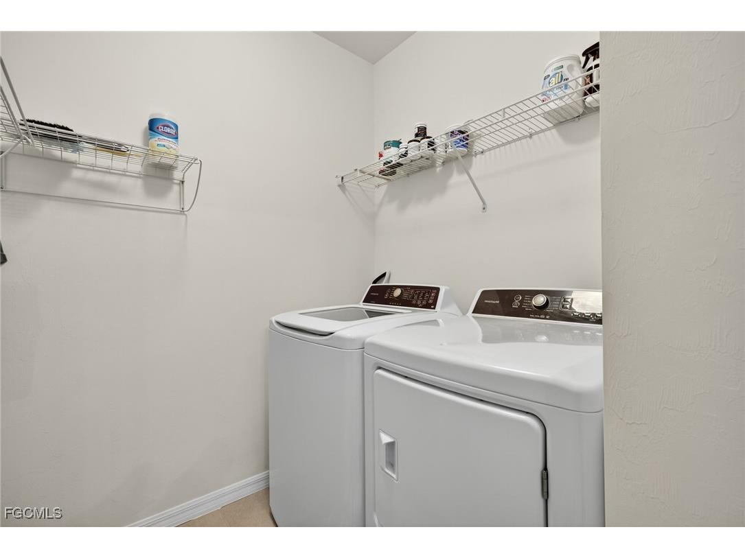 3453 Cancun Court Cape Coral FL 33909 2025020491 image26