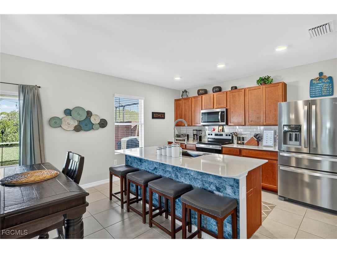 3453 Cancun Court Cape Coral FL 33909 2025020491 image5
