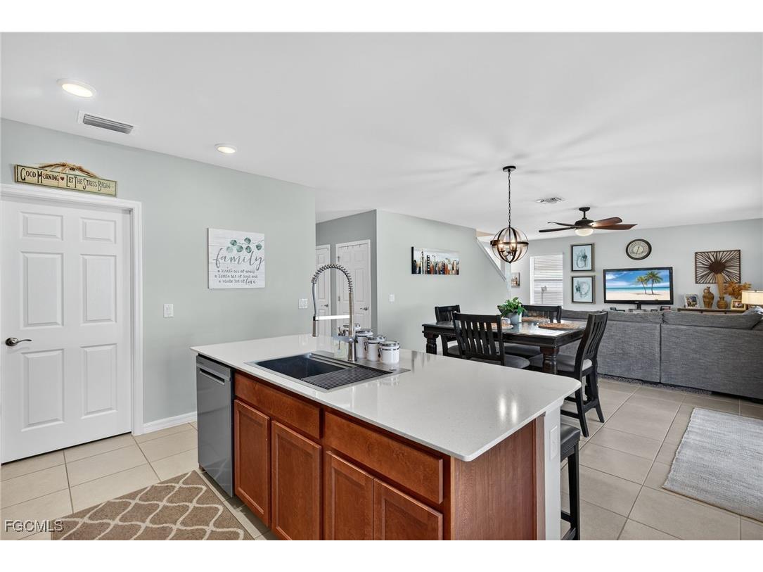 3453 Cancun Court Cape Coral FL 33909 2025020491 image9