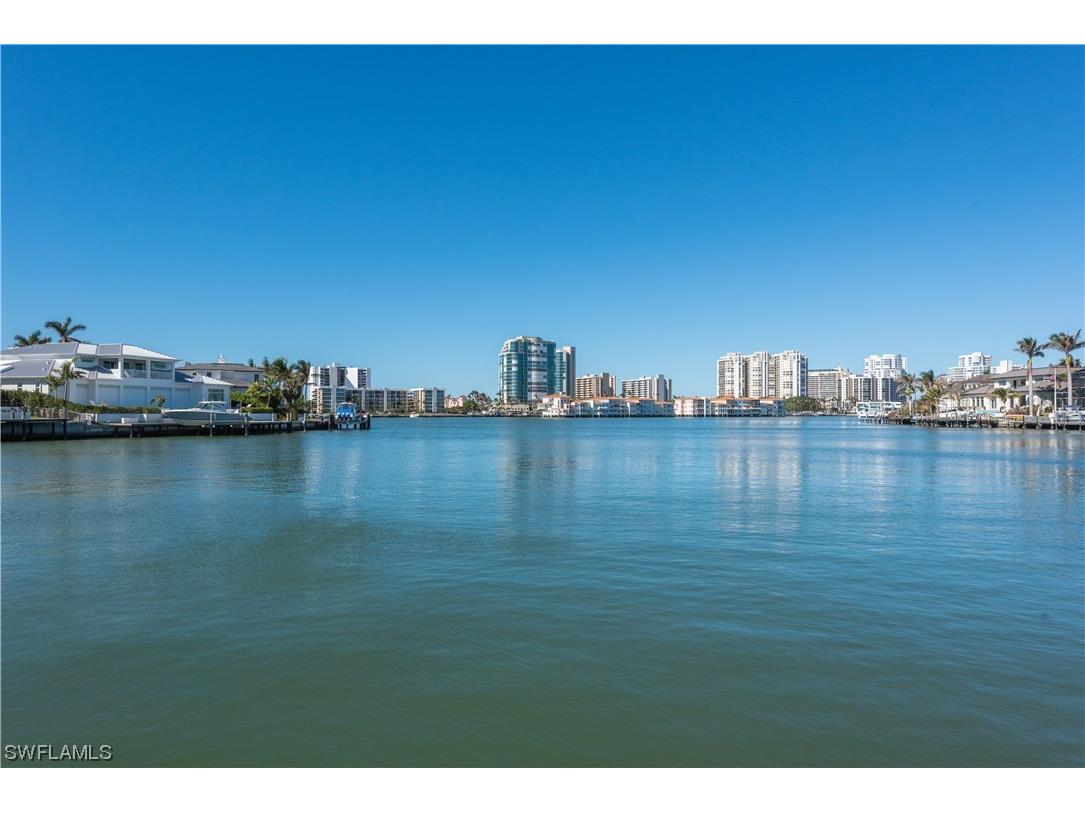 3453 Crayton Road Naples FL 34103 223021924 image3