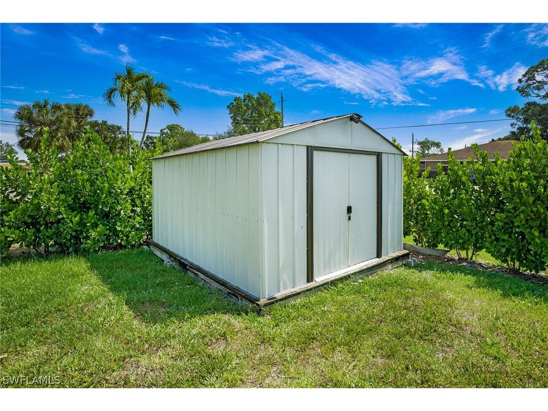 3455 Estey Avenue Naples FL 34104 224042902 image20