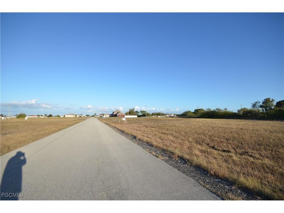 346 NE 15th Terrace Cape Coral FL 33909 2025016139 image1