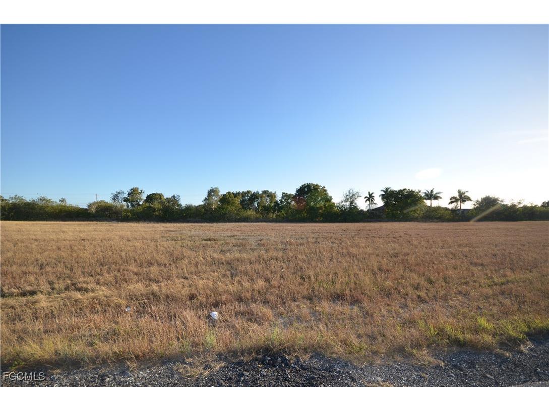 346 NE 15th Terrace Cape Coral FL 33909 2025016139 image3