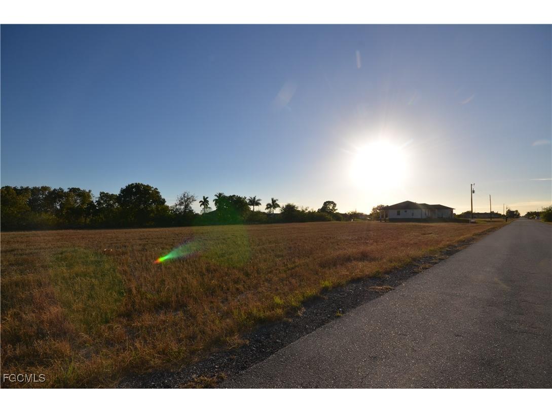 346 NE 15th Terrace Cape Coral FL 33909 2025016139 image4