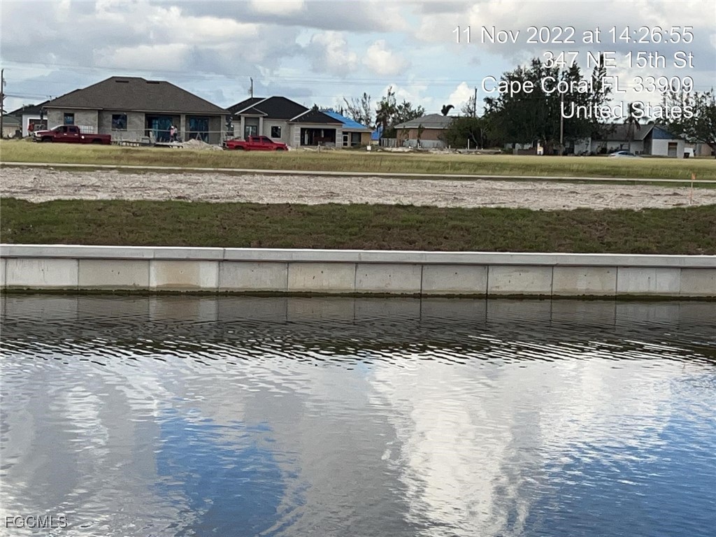346 NE 15th Terrace Cape Coral FL 33909 2025016139 image8