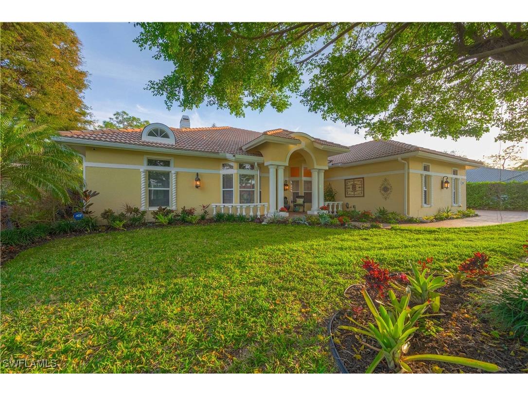 346 Wimbledon Lane Naples FL 34104 225012773 image1
