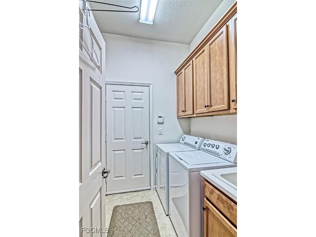 3460 Lakeview Isle Court Fort Myers FL 33905 2025015928 image31