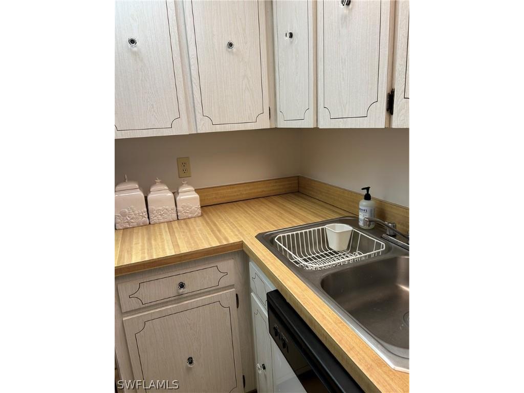 3460 N Key Drive #203 North Fort Myers FL 33903 226006538 image3