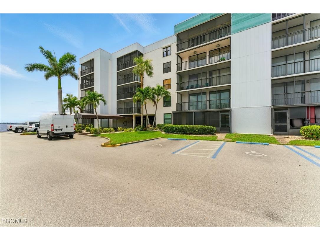 3460 N Key Drive #409 North Fort Myers FL 33903 2026005926 image1