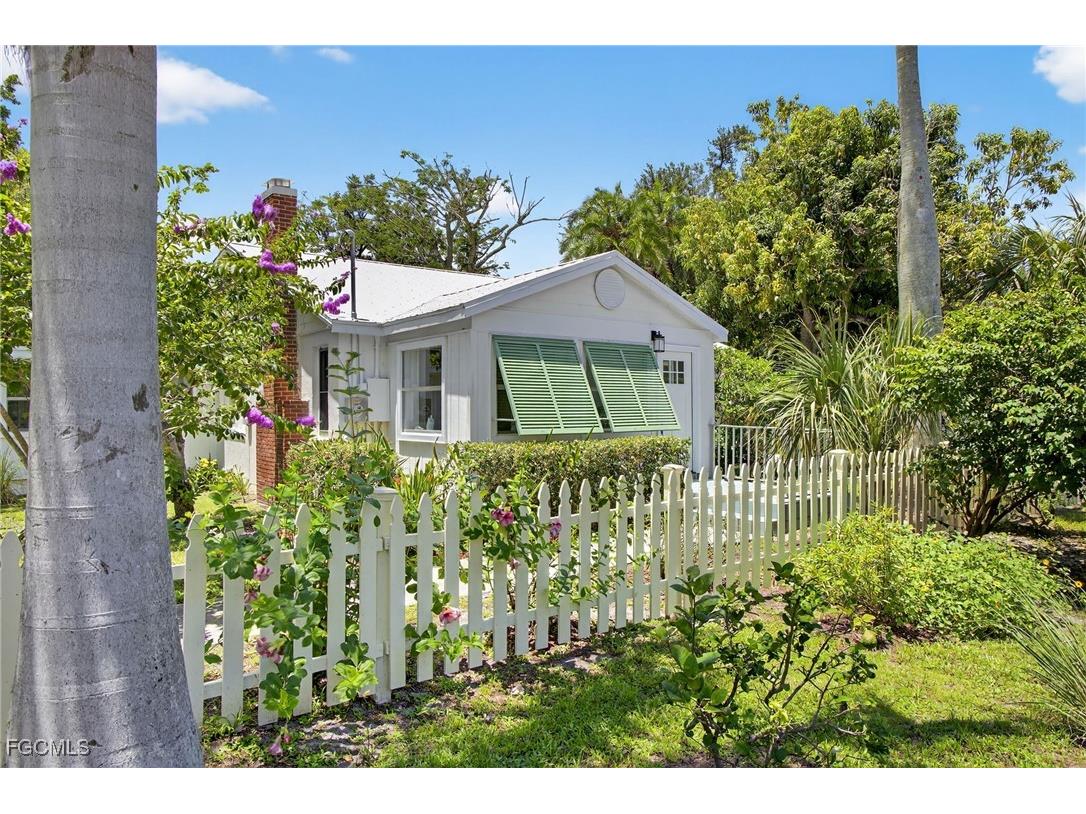 3461 Edgewood Avenue Fort Myers FL 33916 225063507 image1