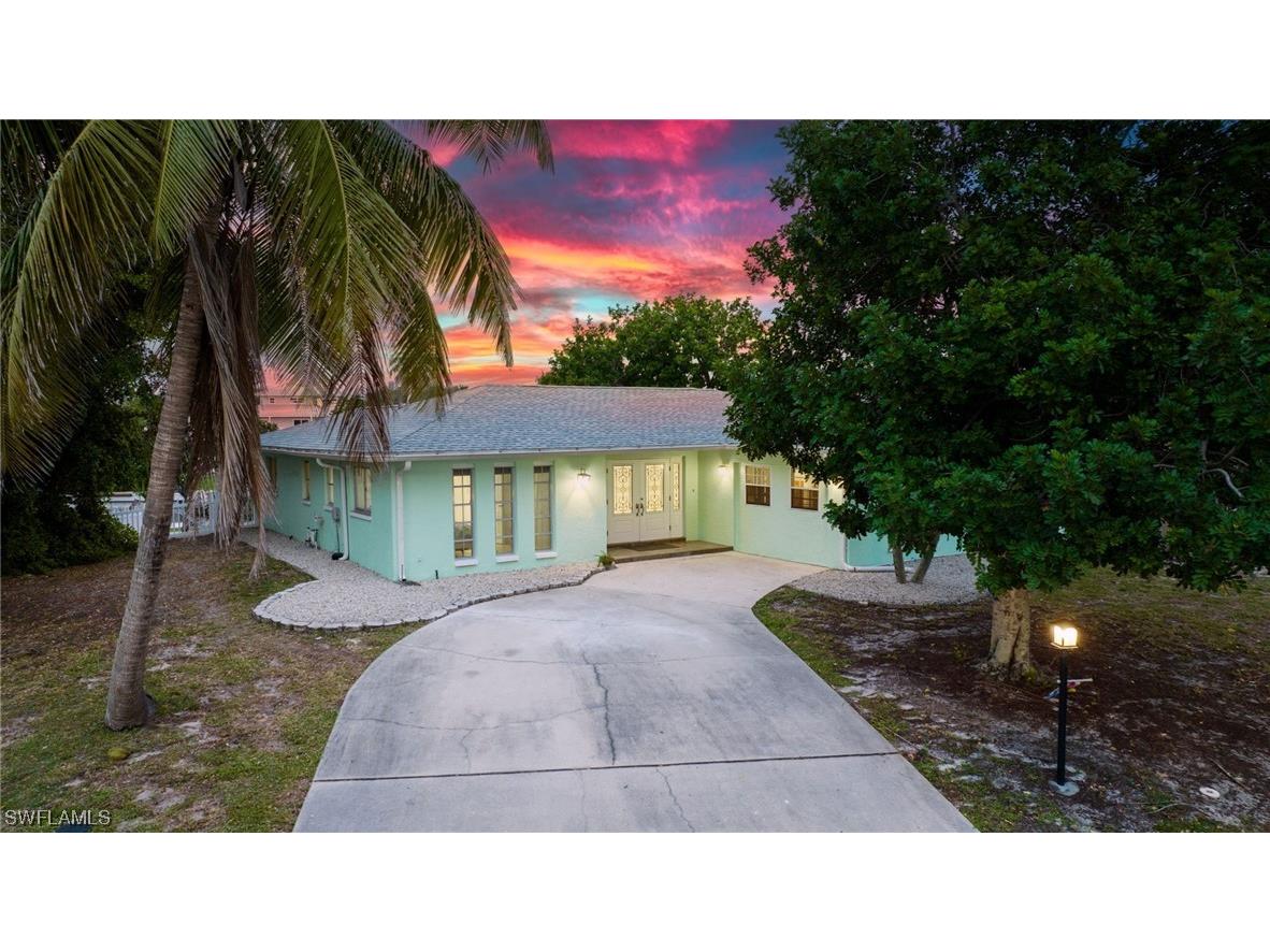 3461 Lakeview Drive Naples FL 34112 224022229 image1