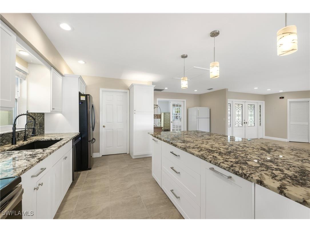 3461 Lakeview Drive Naples FL 34112 225082529 image15