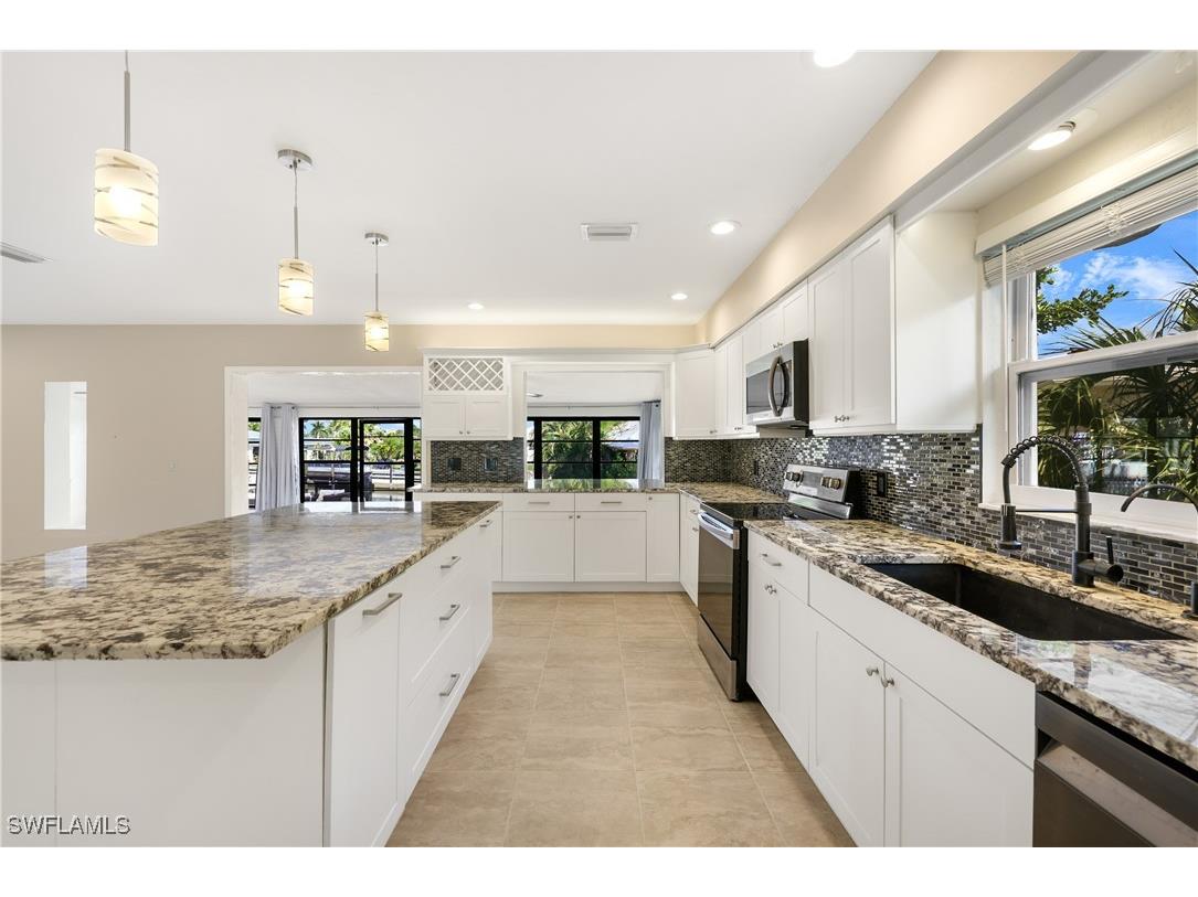 3461 Lakeview Drive Naples FL 34112 225082529 image16