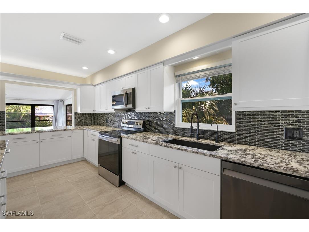 3461 Lakeview Drive Naples FL 34112 225082529 image17