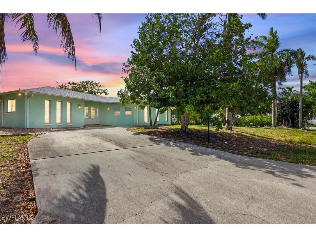 3461 Lakeview Drive Naples FL 34112 225082529 image4