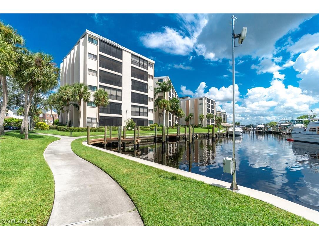 3462 Hancock Bridge Parkway #215 North Fort Myers FL 33903 223069217 image1