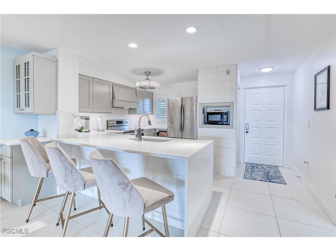 3462 Hancock Bridge Parkway #231 North Fort Myers FL 33903 2026000906 image1