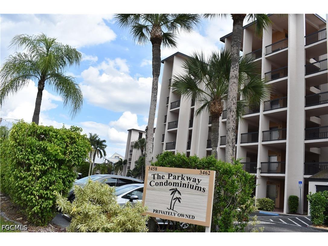 3462 Hancock Bridge Parkway #242 North Fort Myers FL 33903 2026018842 image1