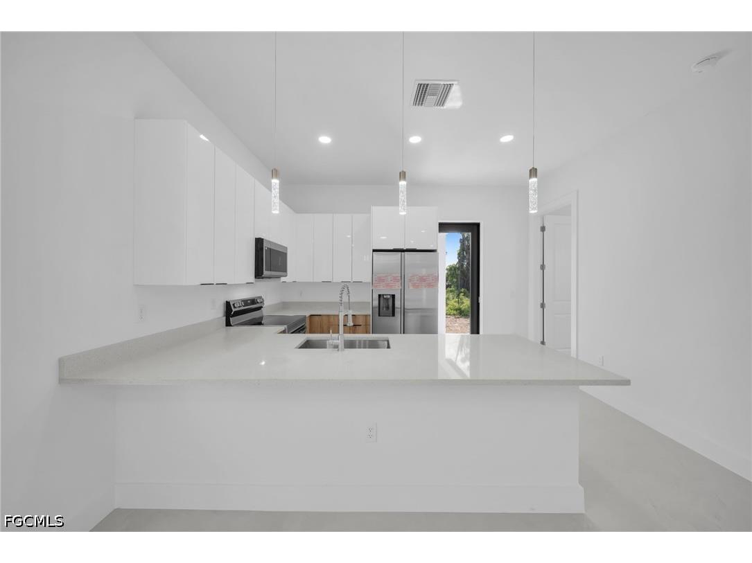347 Columbus Boulevard S Lehigh Acres FL 33974 2026002711 image10