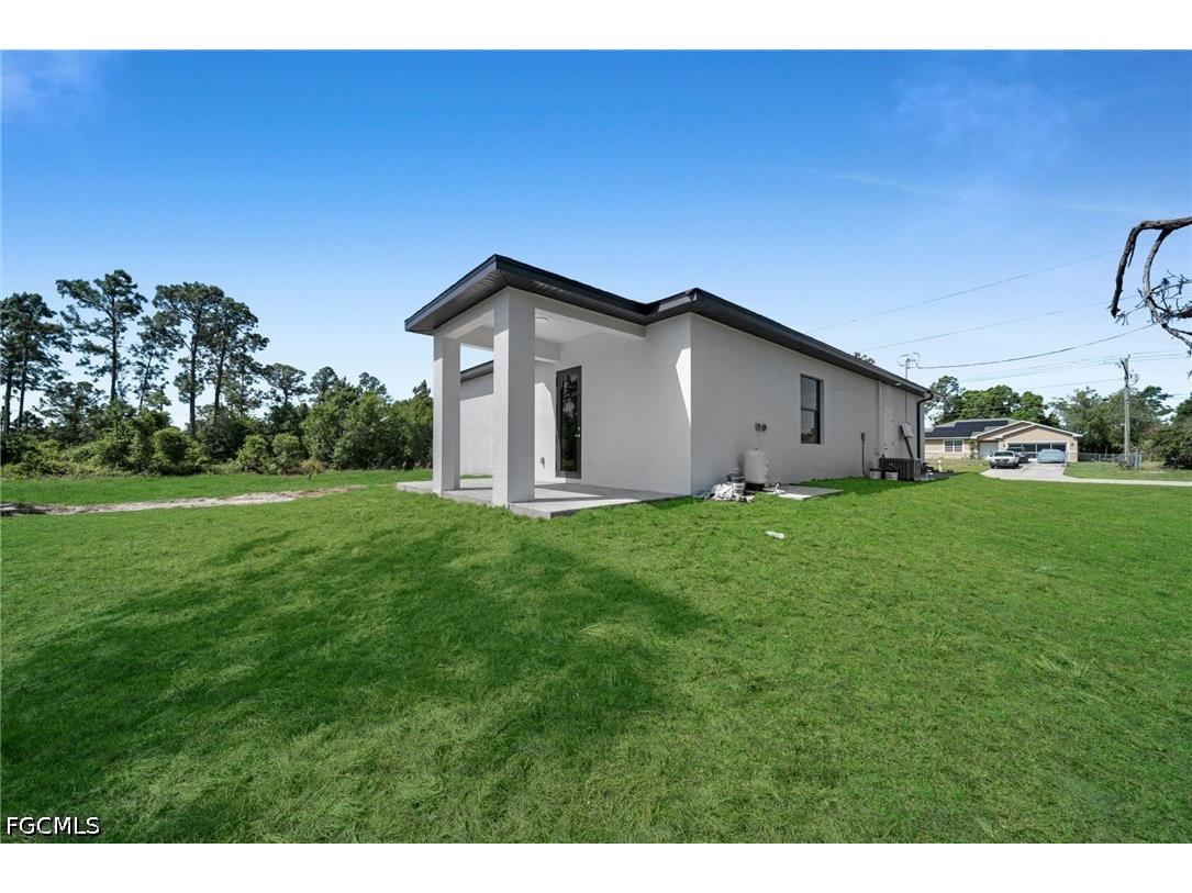 347 Columbus Boulevard S Lehigh Acres FL 33974 2026002711 image20