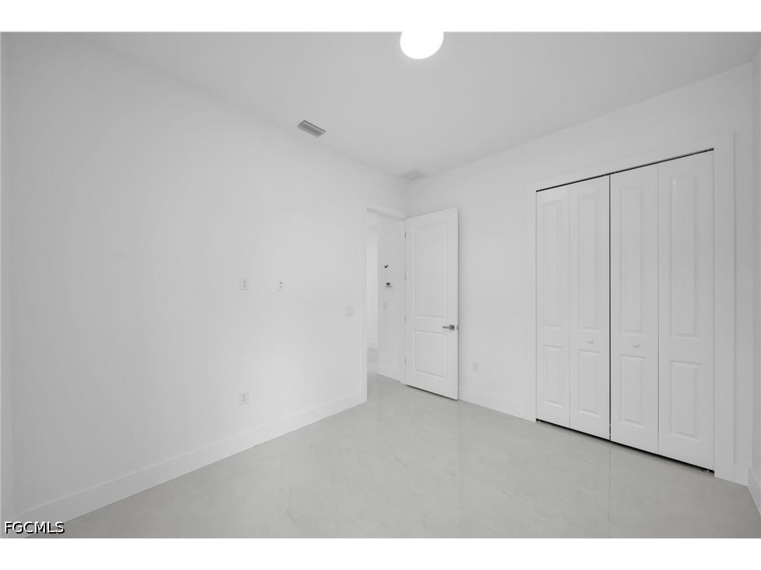 347 Columbus Boulevard S Lehigh Acres FL 33974 2026002711 image8