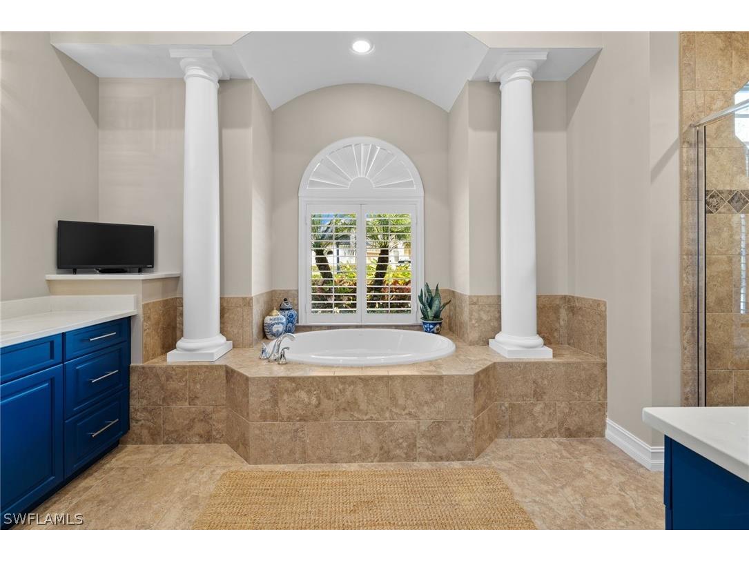 347 Saddlebrook Lane Naples FL 34110 226006727 image16
