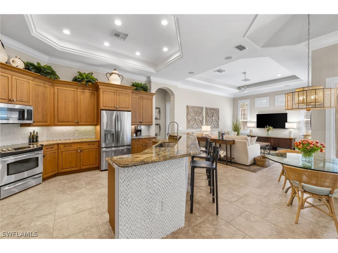 347 Saddlebrook Lane Naples FL 34110 226006727 image2