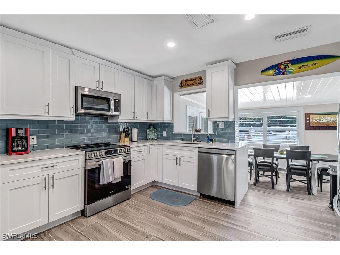 3470 Lakeview Drive Naples FL 34112 226010604 image3