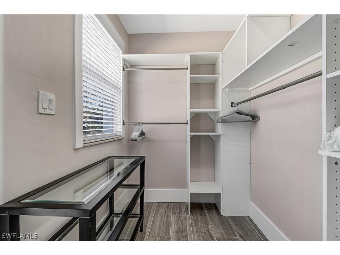 3470 Lakeview Drive Naples FL 34112 226010880 image8