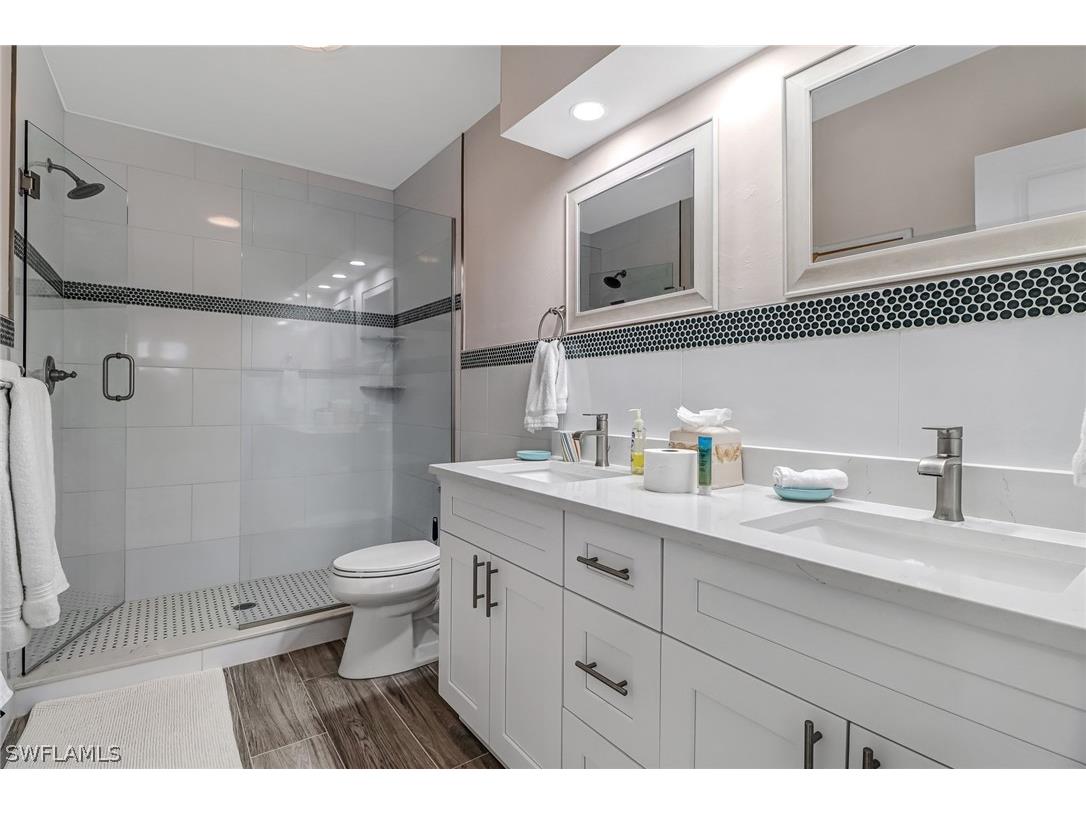 3470 Lakeview Drive Naples FL 34112 226010880 image9