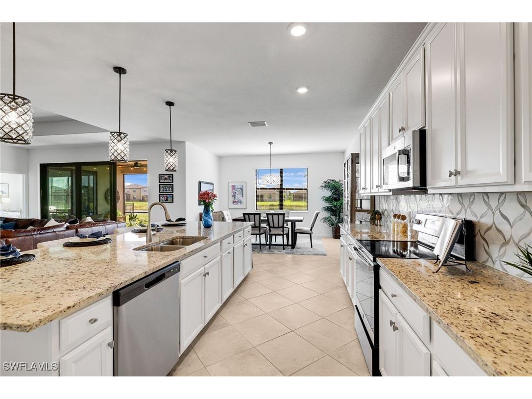 3470 Nombella Court Fort Myers FL 33905 225057115 image9