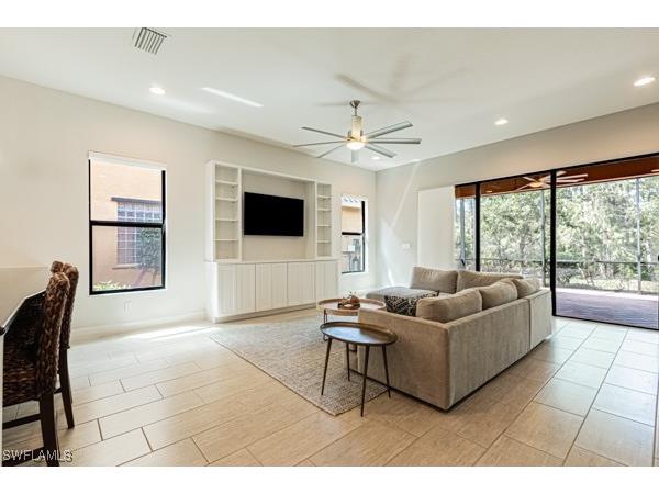 3471 Pacific Drive Naples FL 34119 225047474 image7