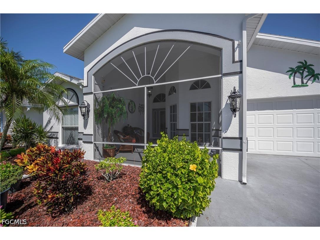 3474 Clubview Drive North Fort Myers FL 33917 2026029198 image2