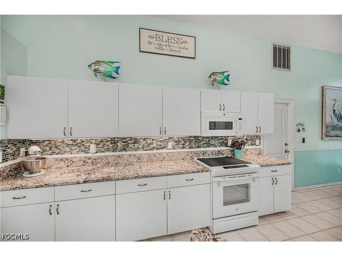 3474 Clubview Drive North Fort Myers FL 33917 2026029198 image33
