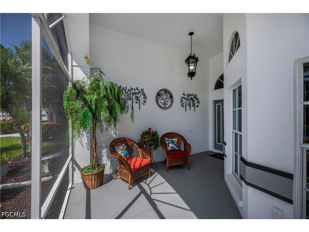 3474 Clubview Drive North Fort Myers FL 33917 2026029198 image4