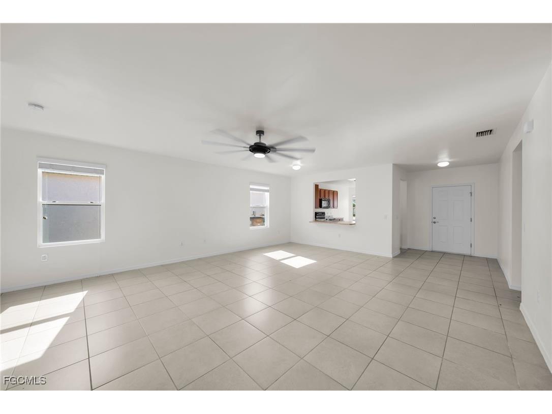 3477 Acapulco Circle Cape Coral FL 33909 2025026103 image13