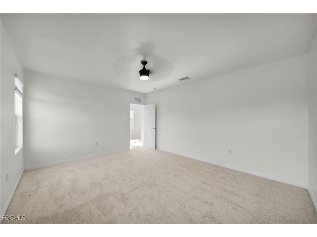 3477 Acapulco Circle Cape Coral FL 33909 2025026103 image14