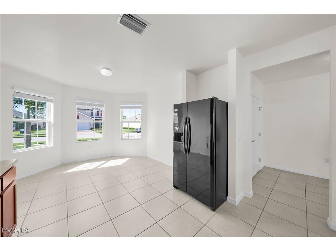 3477 Acapulco Circle Cape Coral FL 33909 2025026103 image26