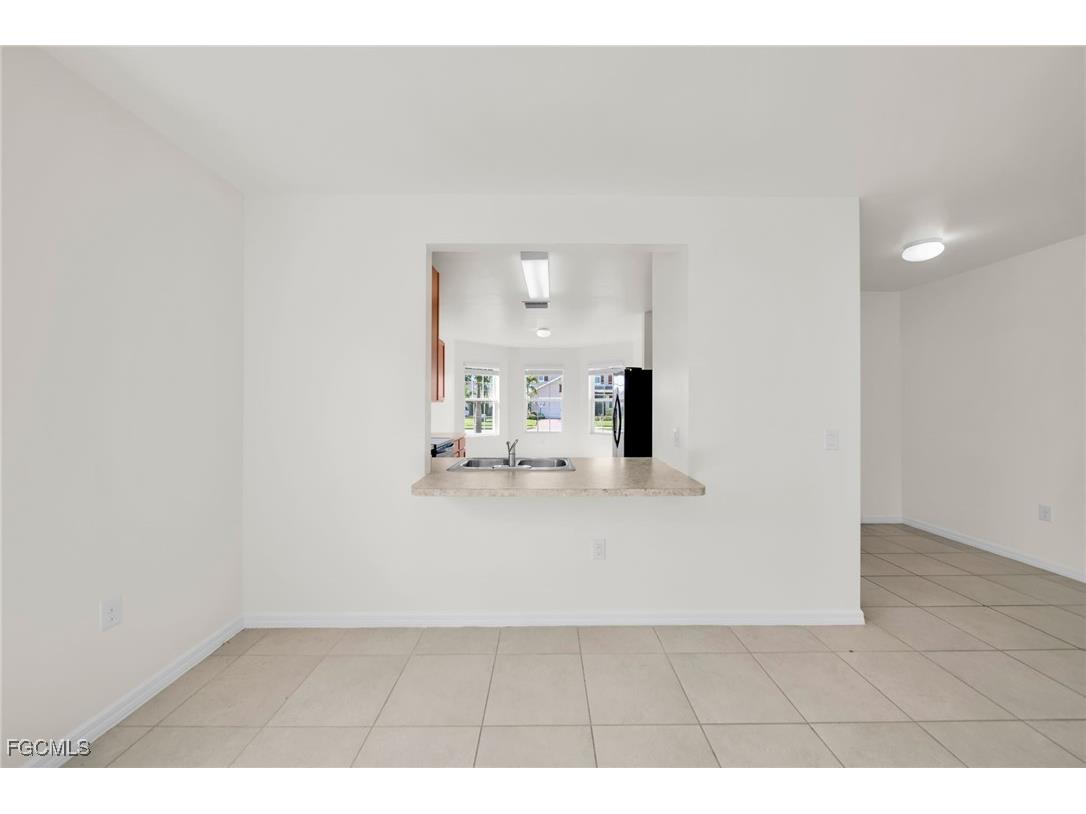 3477 Acapulco Circle Cape Coral FL 33909 2025026103 image31