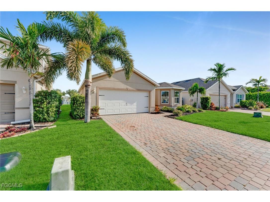 3477 Acapulco Circle Cape Coral FL 33909 2025026103 image5