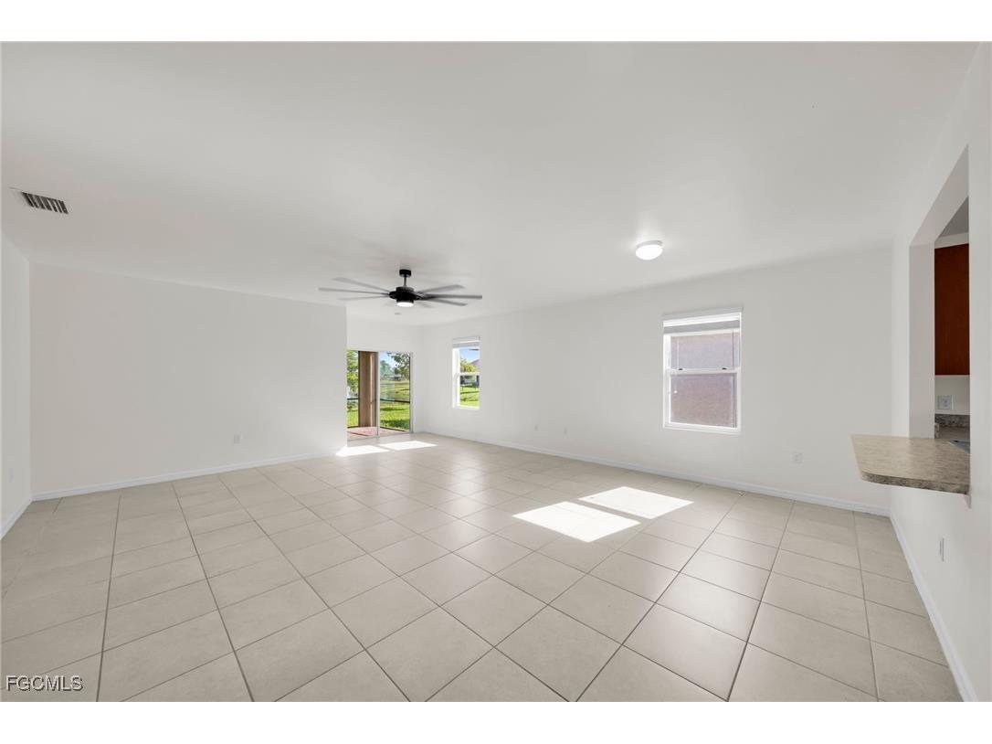 3477 Acapulco Circle Cape Coral FL 33909 2025026103 image9