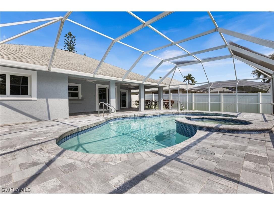 3478 14th Street N Naples FL 34103 224044167 image1