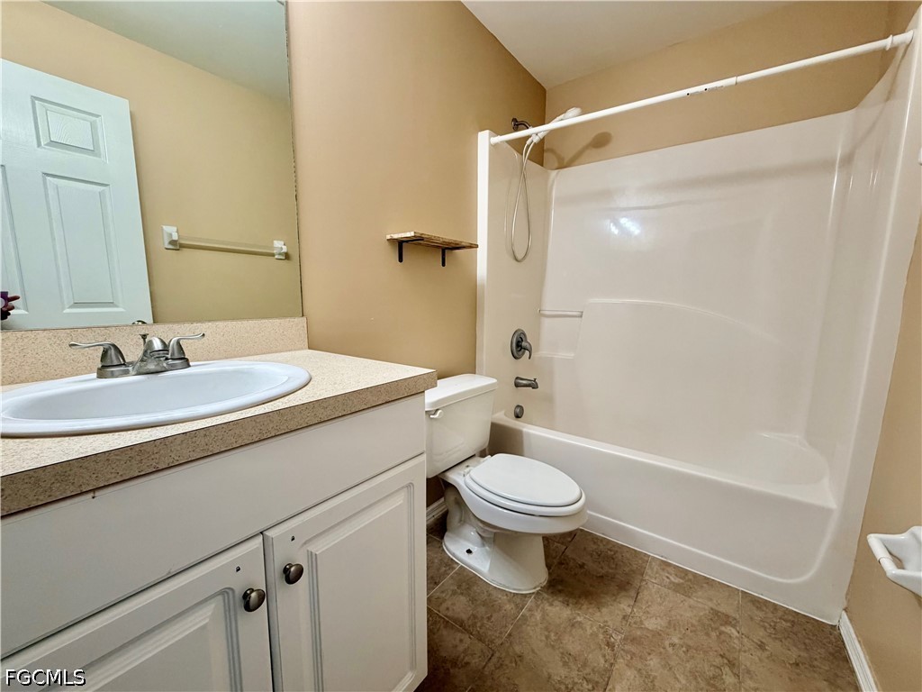346 Bell Boulevard S Lehigh Acres FL 33974 2026024515 image8
