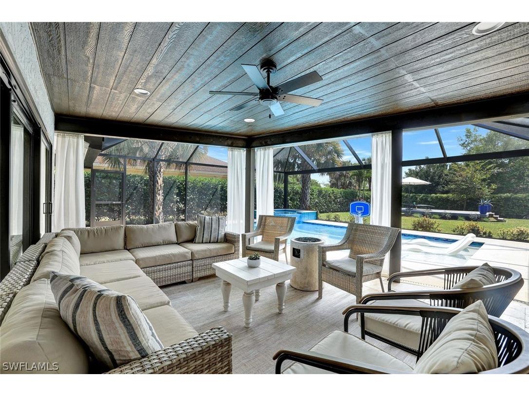 348 Country Club Lane Naples FL 34110 224026073 image1